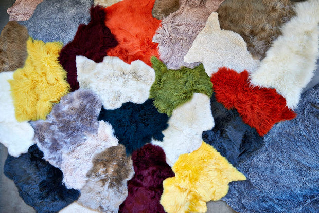 Indfarvet lammeskind