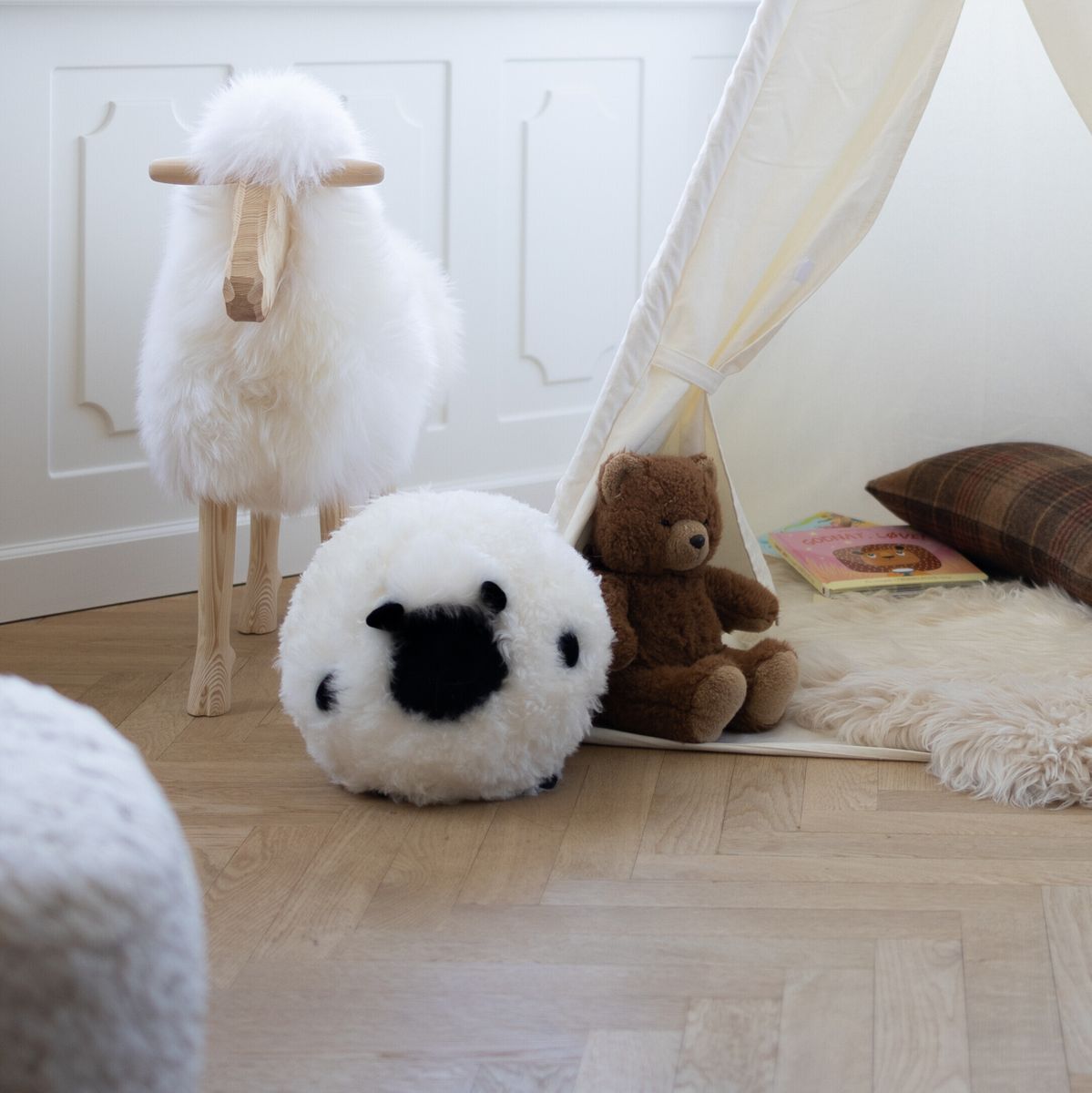 Cute Sheep | Korthåret | Ø20 cm  Beige/Hvid
