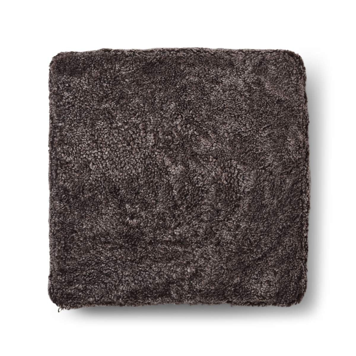 Puf | Korthåret | New Zealand | 40x40x13 cm Cappuccino