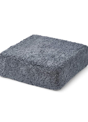 Puf | Lammeskind | Korthåret | 42x42x13 cm Lysegrå