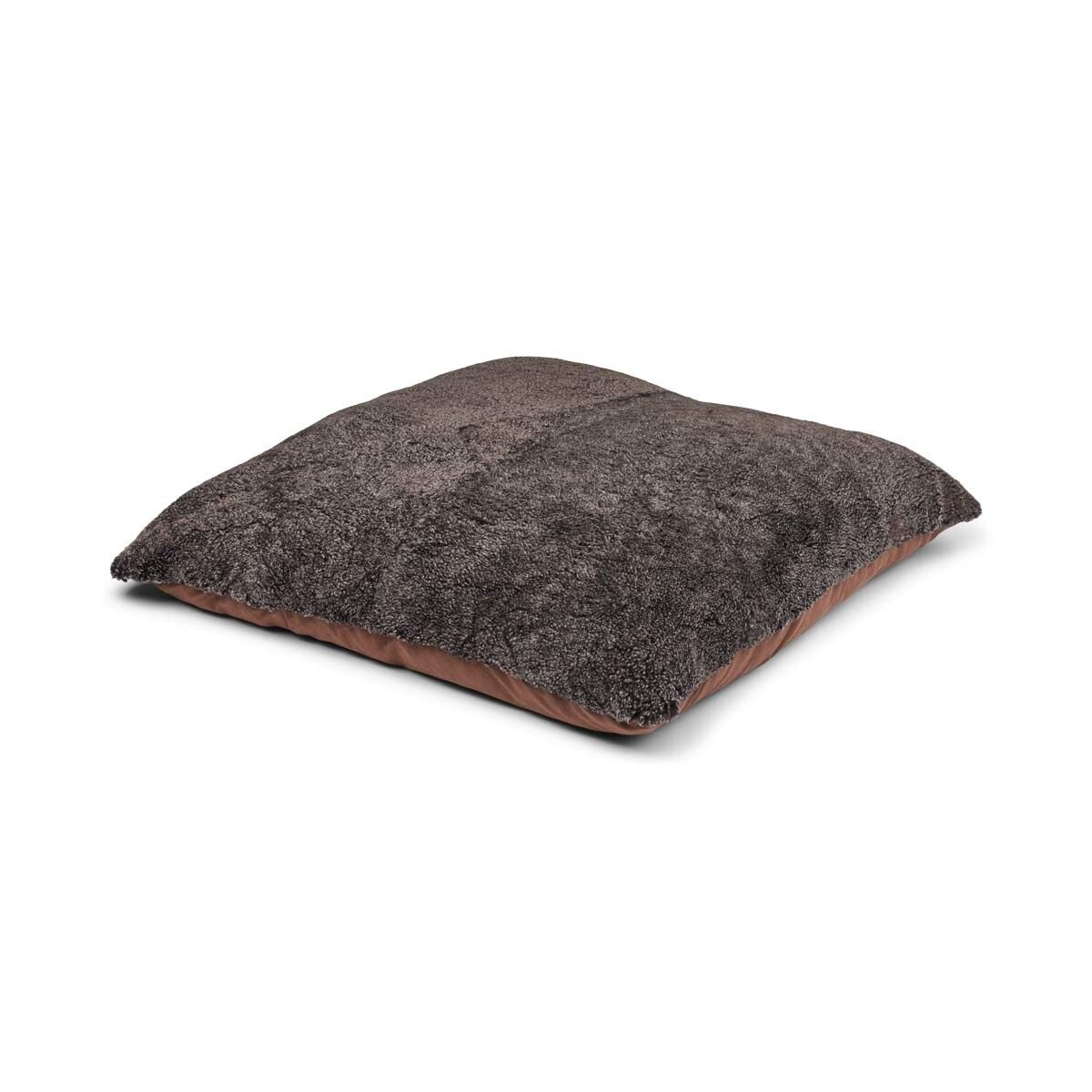 Maxi Float Pude | Korthåret | New Zealand | 90x90 cm Cappuccino