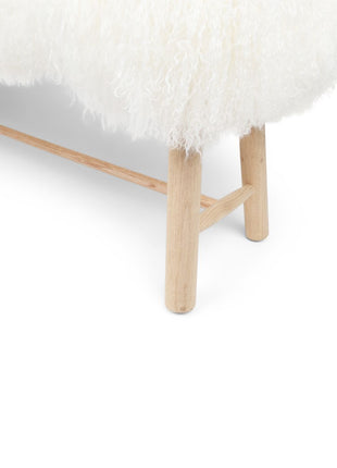 Bænk med Tibet lammeskind | Egetræ Hvid