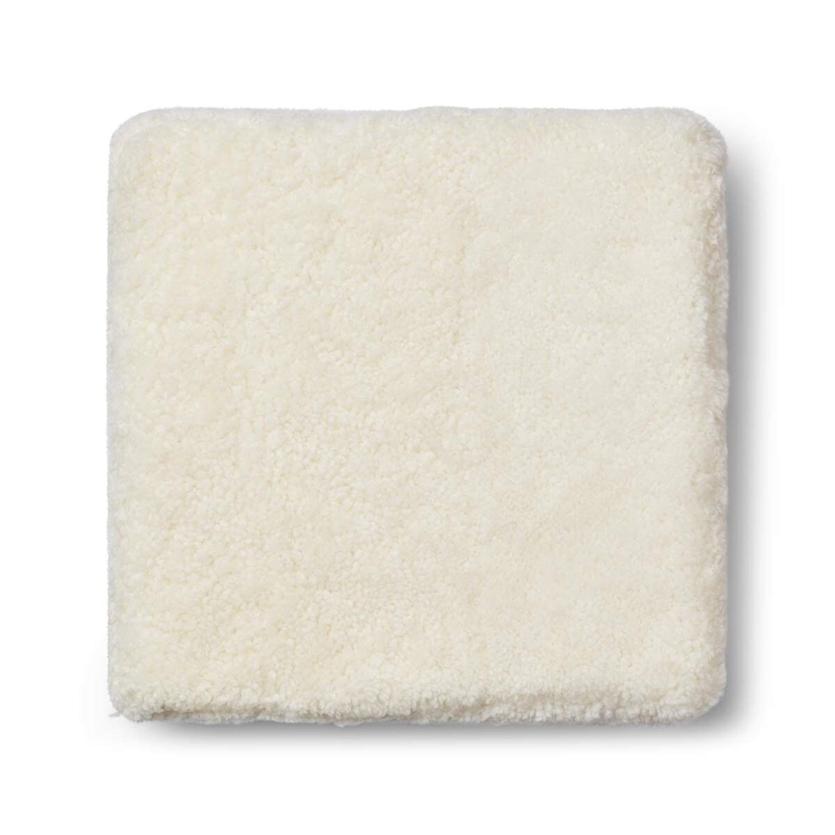 Puf | Korthåret | New Zealand | 40x40x13 cm Hvid