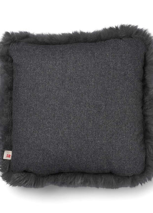 Lammeskindspude | Langhåret | 52x52 cm Mørkegrå / Stålgrå