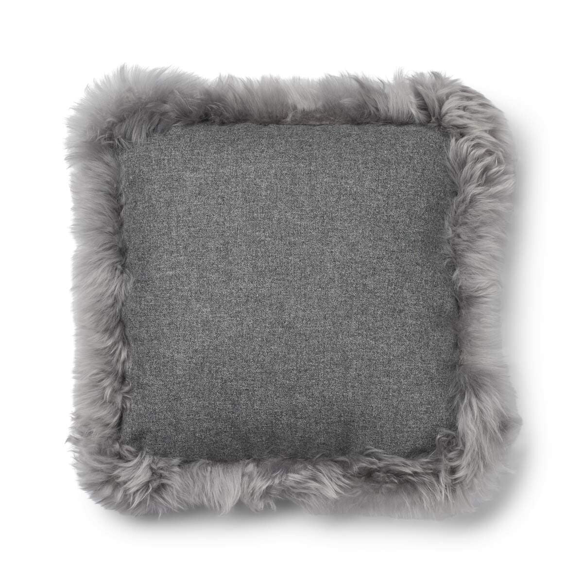 Classic Collection | Uldpude | Langhåret | Dobbeltsidet | 52x52 cm | 34x52 cm