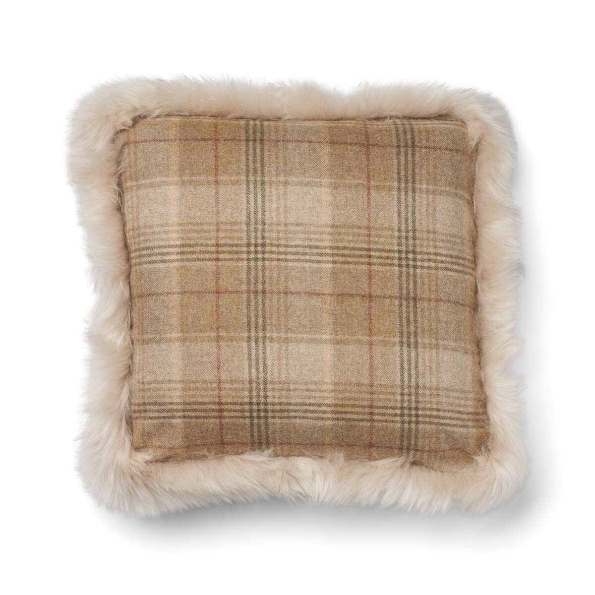 Checked Collection | Uldpude | Langhåret | Dobbeltsidet | 52x52 cm | 34x52 cm Sand-beige/Beige