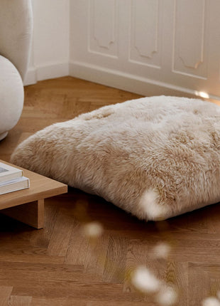 Lammeskindspude | Maxi Float | Langhåret | 90x90 cm Sort