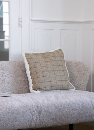 Dobbeltsidet pude | Korthåret | 52x52 cm Tern / Beige / Hvid