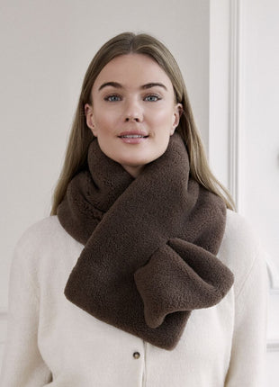 Monta Tørklæde | Lammeskind | AW23 Beige