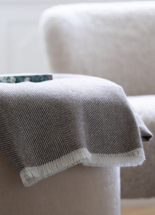 Sidsley uldplaid | 100% baby alpakauld | 130x200 cm Mørk Brun