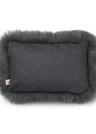 Lammeskindspude | Langhåret | 34x52 cm Mørkegrå / Stålgrå