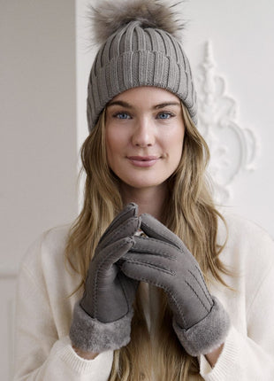 Kathryn Handsker  Sort