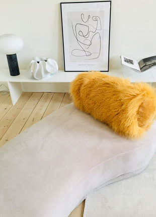 Lammeskindspude | Langhåret | D20xL52 cm Gul