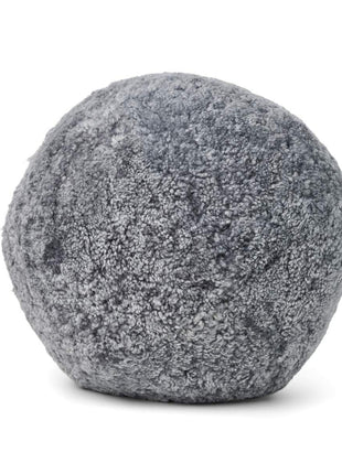 Lammeskindspude | Angelite | Korthåret | D25 cm | D30 cm | D35 cm Lysegrå