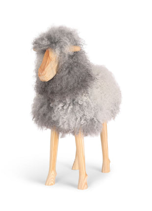 Signature Standing Sheep | Stor Gotland Naturgrå