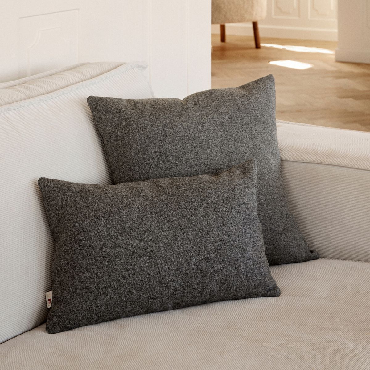 Classic Collection | Uldpude | Dobbeltsidet | 52x52 cm | 34x52 cm  Beige