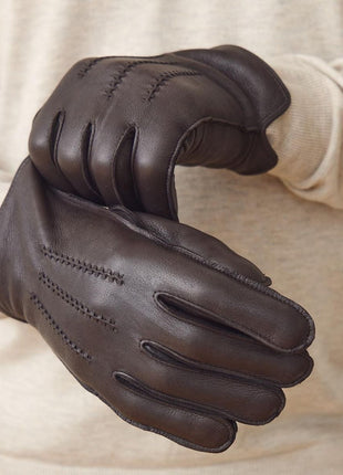 Leonardo Læderhandske | Herre Sort