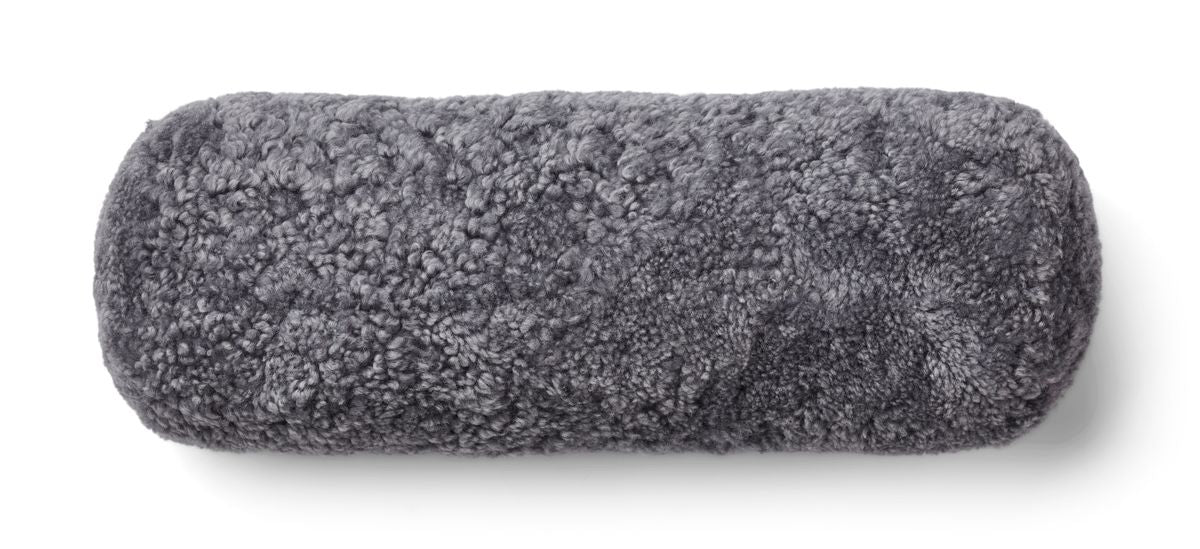 Bolsterpude | Korthåret | New Zealand | Ø20xL52 cm Lysegrå