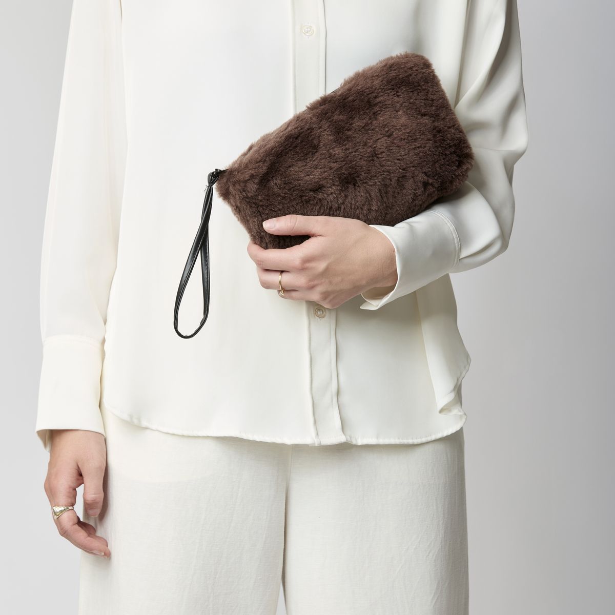 Nelly Taske Beige