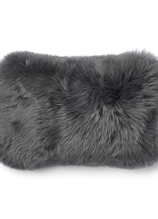 Lammeskindspude | Langhåret | 34x52 cm Mørkegrå / Stålgrå