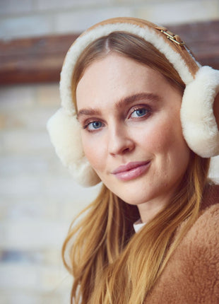 Simone Ørevarmer | Lammeskind  Beige