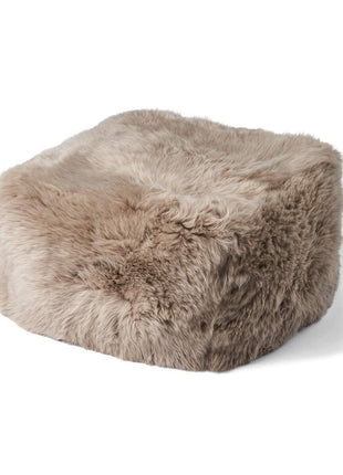 Puf | Lammeskind | Premium | Langhåret | 50x50x32 cm Lysebrun