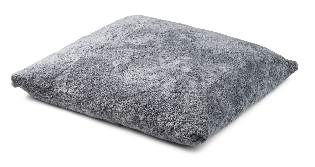Maxi Float Pude | Korthåret | New Zealand | Dobbeltsidet | 90x90 cm