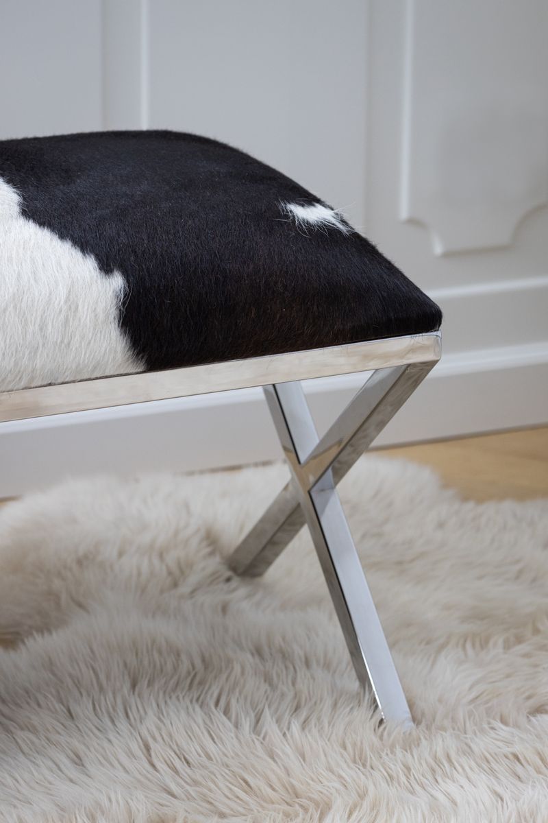 Bænk | Koskind | 110x45x45 cm Salt/Peber/Sort/Hvid