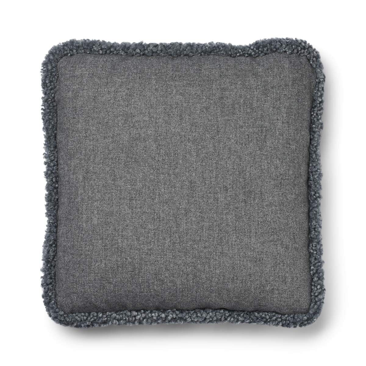 Classic Collection | Uldpude | Korthåret | Dobbeltsidet | 52x52 cm | 34x52 cm Stengrå/Lysegrå 