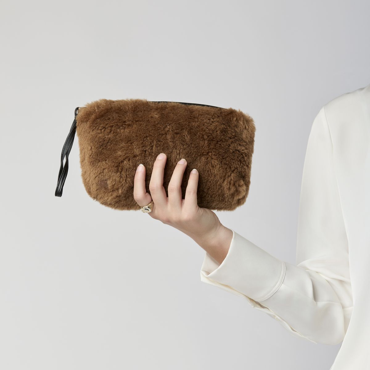 Nelly Taske Beige