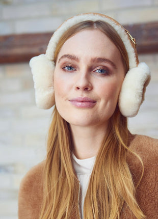 Simone Ørevarmer | Lammeskind  Beige