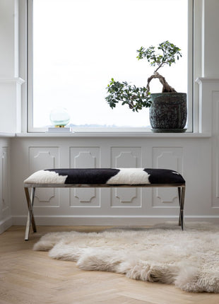 Bænk | Premium koskind | 110x42x45 cm Salt / Peber / Sort / Hvid