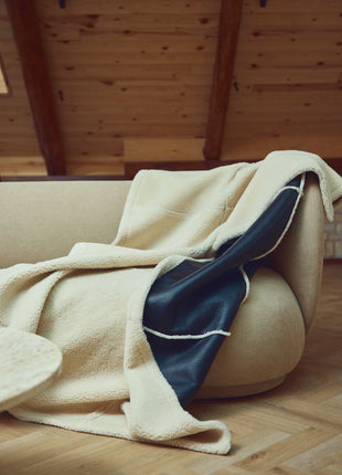 Addison Lammeskindstæppe | Double Face | Korthåret Sort / Hvid