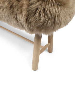 Bænk med lammeskind | Egetræ Taupe