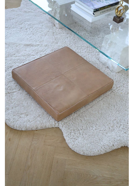 Sædehynde m/fyld | Kalvelæder | 50x50 cm