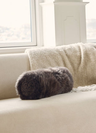 Lammeskindspude | Bolster | D20xL52 cm Sort / Sort