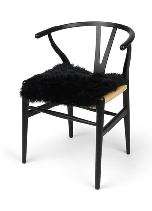 Sædehynde | Langhåret | New Zealand | Stofbagside | 40x40 cm Sort