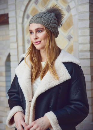 Stine Hue Lysebrun / Lysebrun