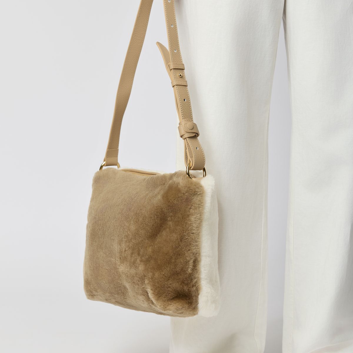 Olivia Maxi Taske Beige