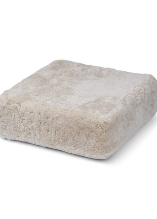 Puf | Lammeskind | Korthåret | 42x42x13 cm