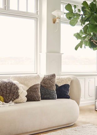 Lammeskindspude | PATTERN | Korthåret | 45x45 cm Taupe / Beige / Hvid